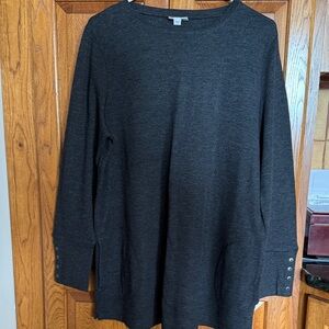 Women's Black Long Sleeve Top